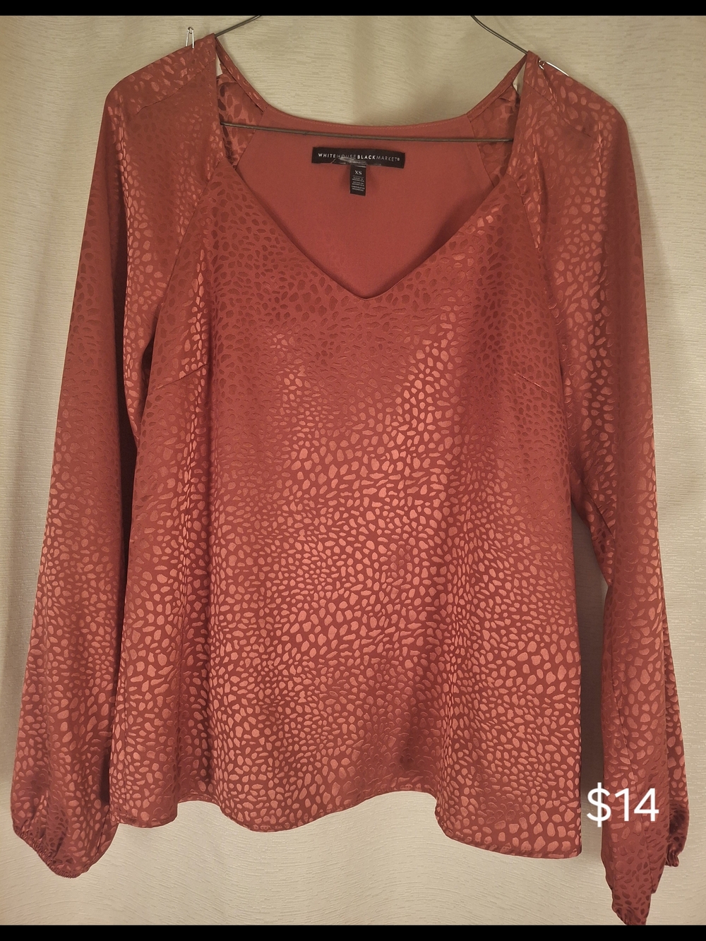 White House Black Market Rust V-Neck Long Sleeve Blouse